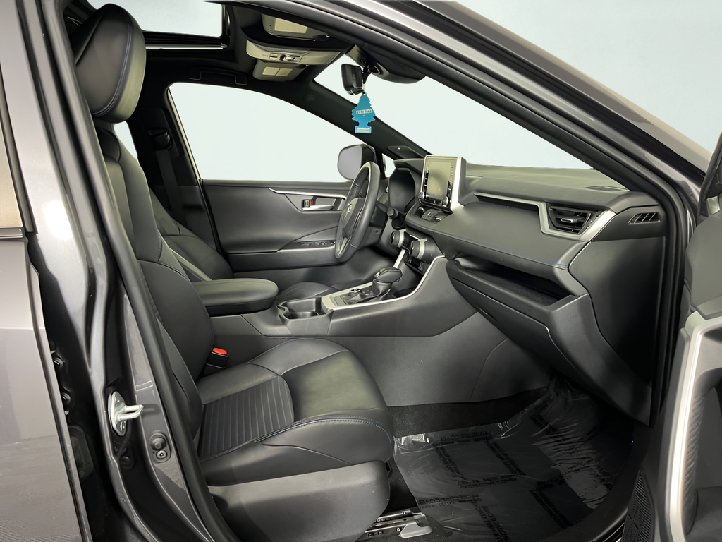 2019 Toyota RAV4 XSE - Photo 16