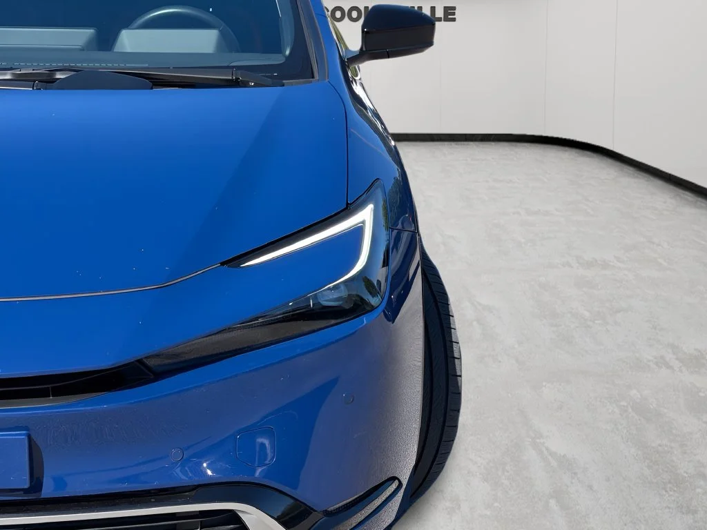 Used 2025 Reservoir Blue Toyota XSE Premium image 5