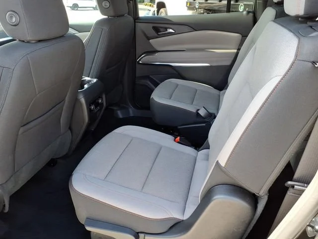 Used 2025 Mosaic Black Metallic Chevrolet LT image 9