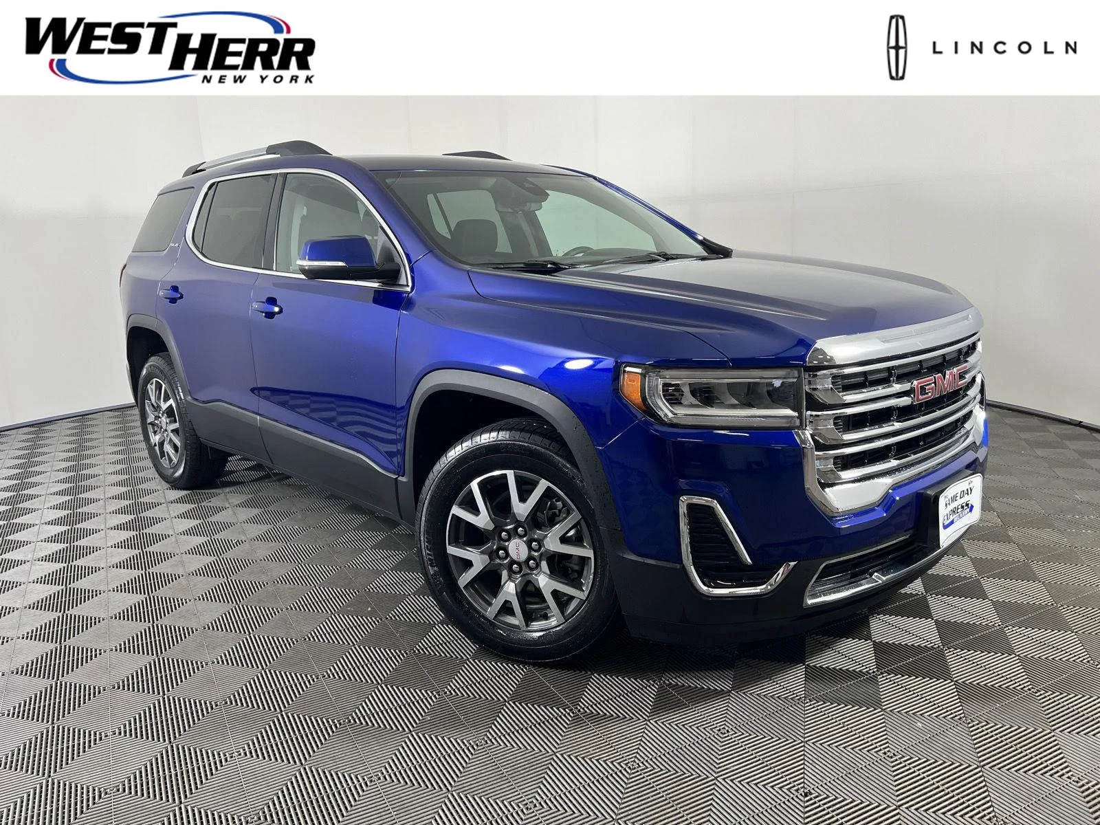Used 2023 Ultra Blue Metallic GMC SLE image 1