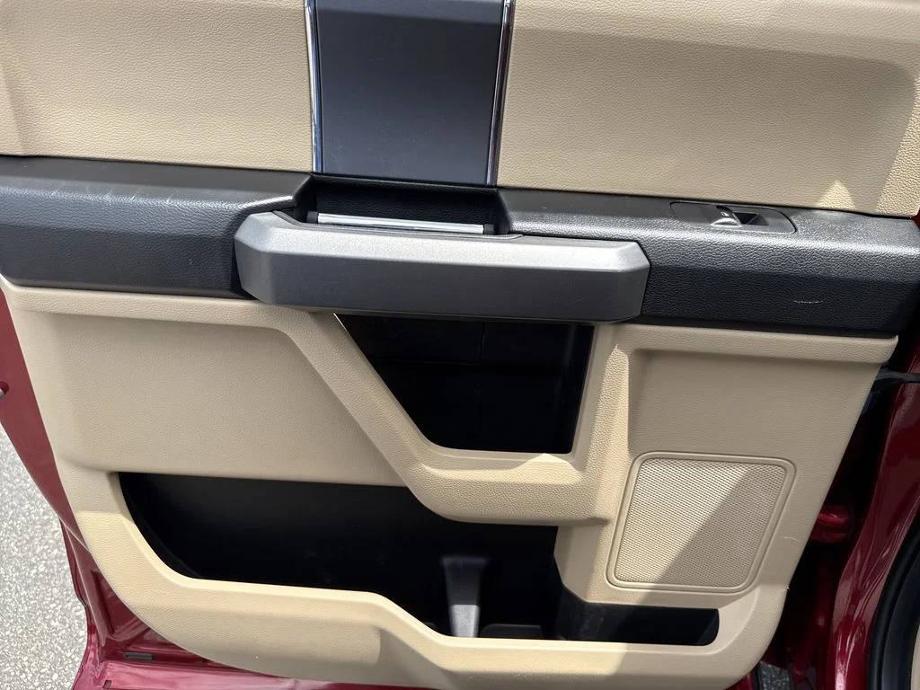Used 2017 Red Ford XLT image 21