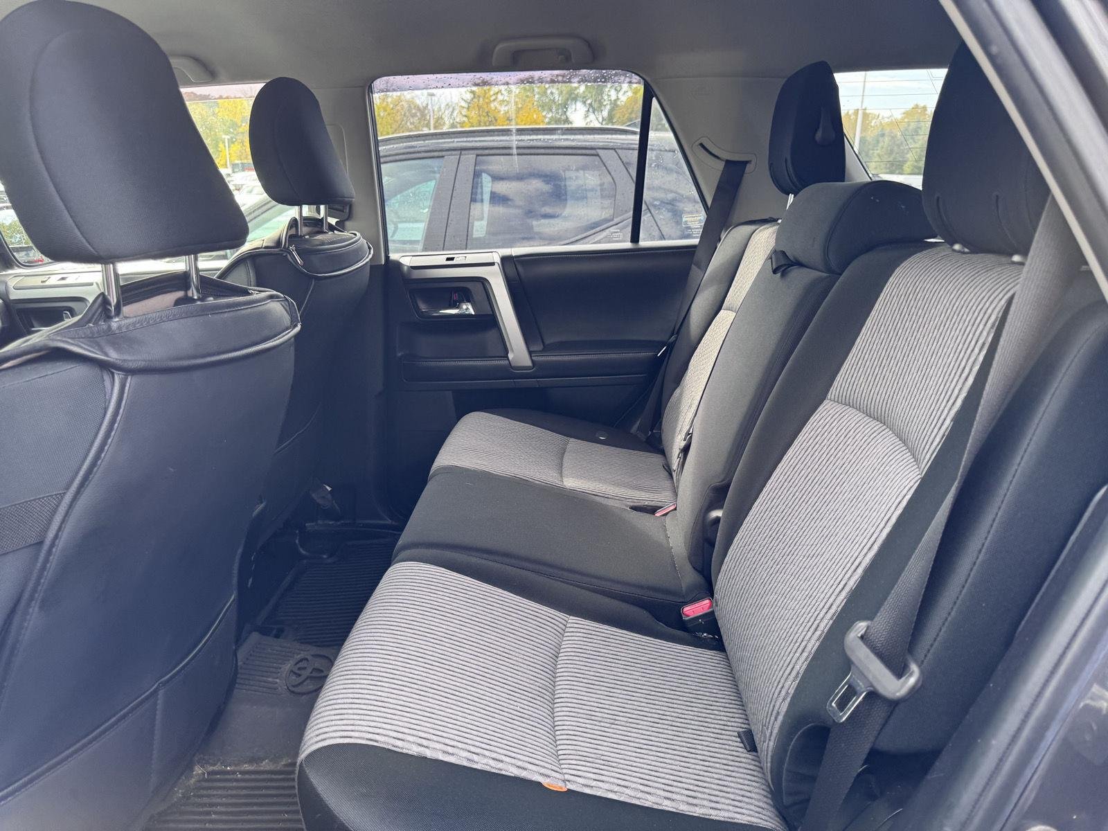 Used 2018 Magnetic Gray Metallic Toyota SR5 image 11