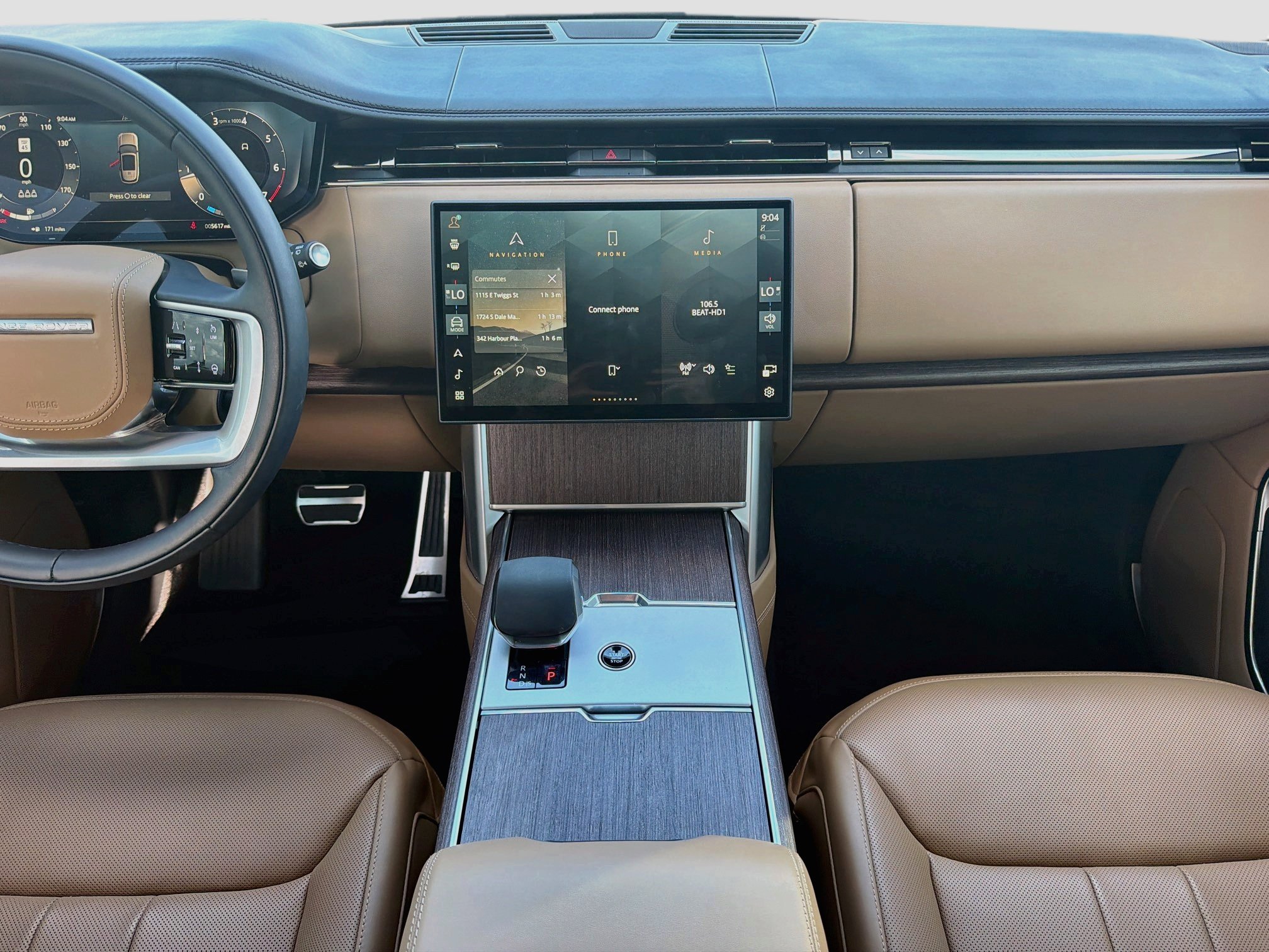 Used 2025 Gray Land Rover SE image 20