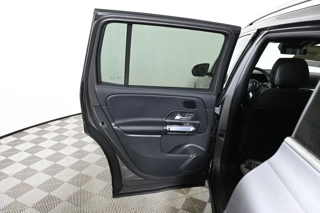 Used 2026 Gray Mercedes-Benz GLB 250 image 31
