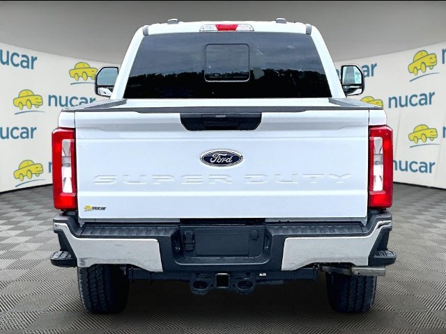 New 2026 Oxford White Ford F-350® XLT image 5