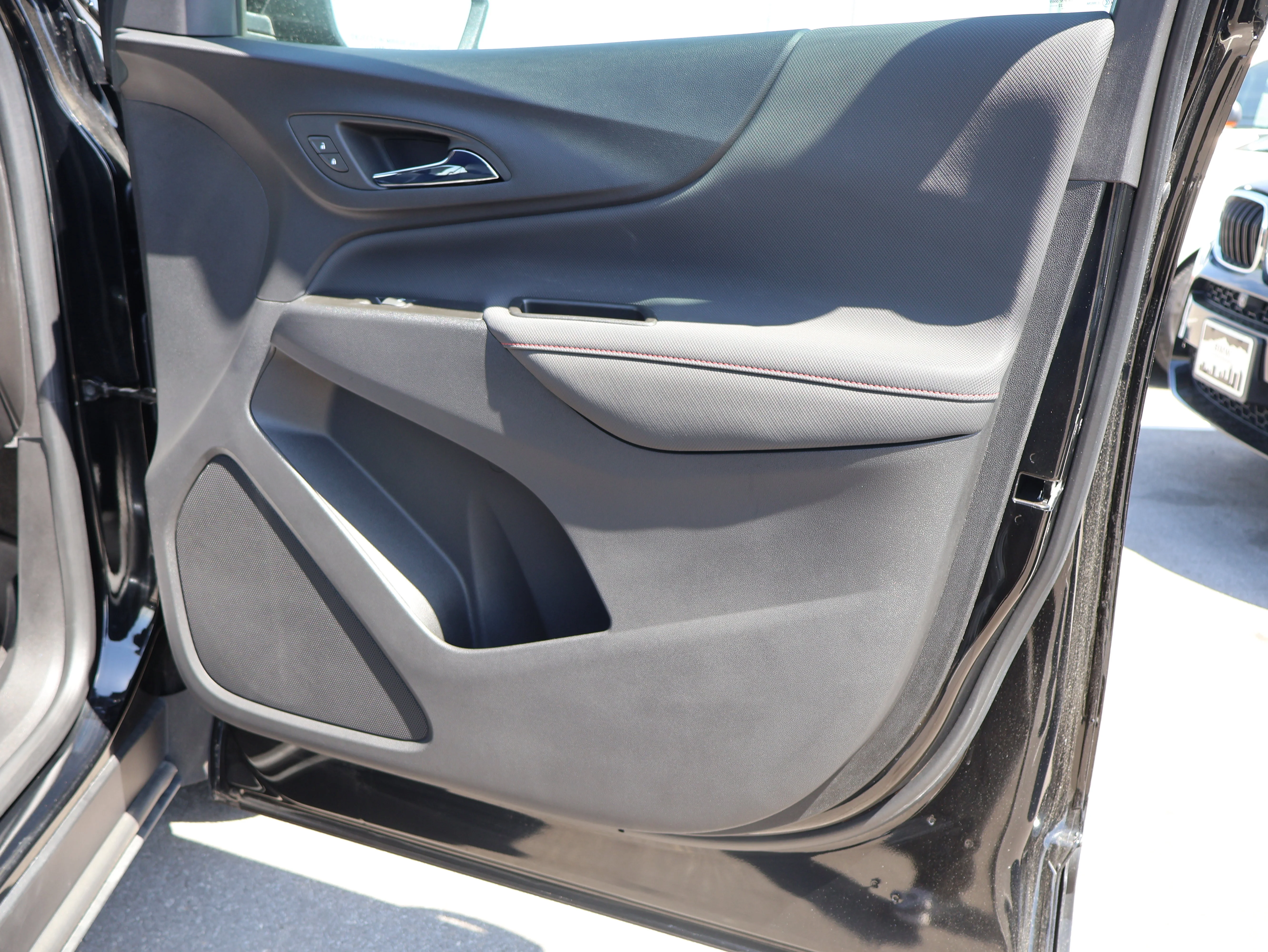 2023 Chevrolet Equinox RS - Photo 11
