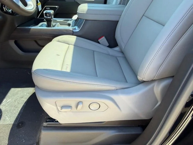 2026 GMC Sierra 1500 SLT - Photo 19