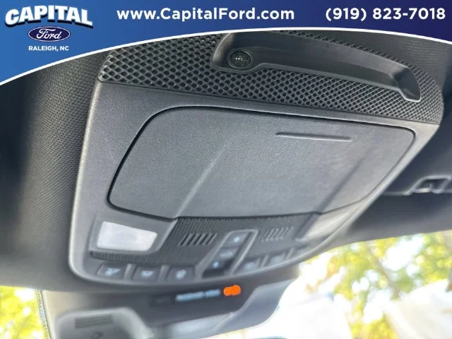 Used 2023  Ford Limited image 33