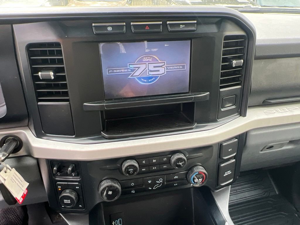 Used 2023  Ford  image 10