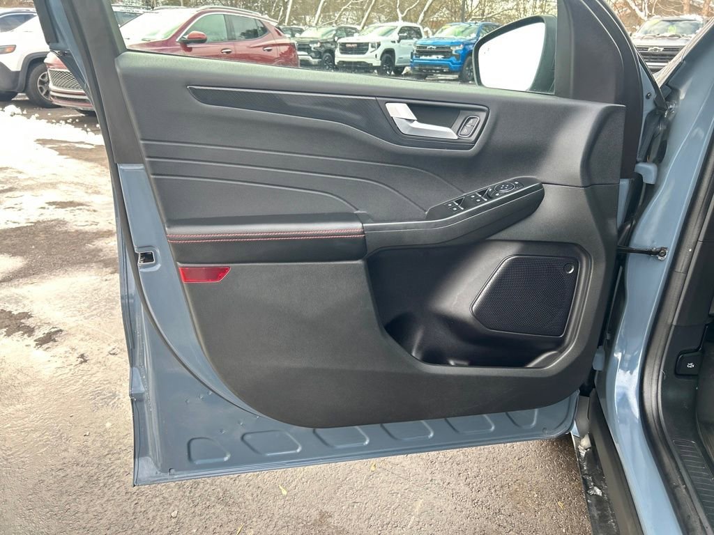 2023 Ford Escape ST-Line - Photo 17