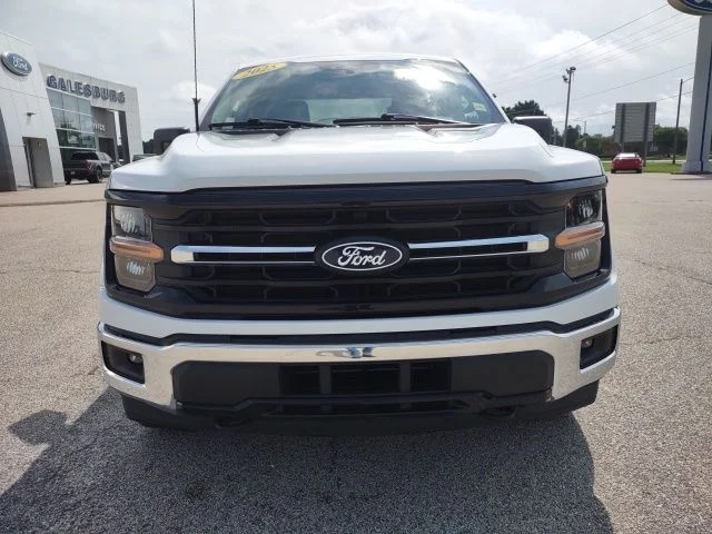 Certified Used 2025 Oxford White Ford XLT image 9