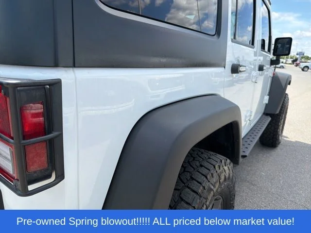 Used 2018 White Jeep Unlimited Rubicon image 13