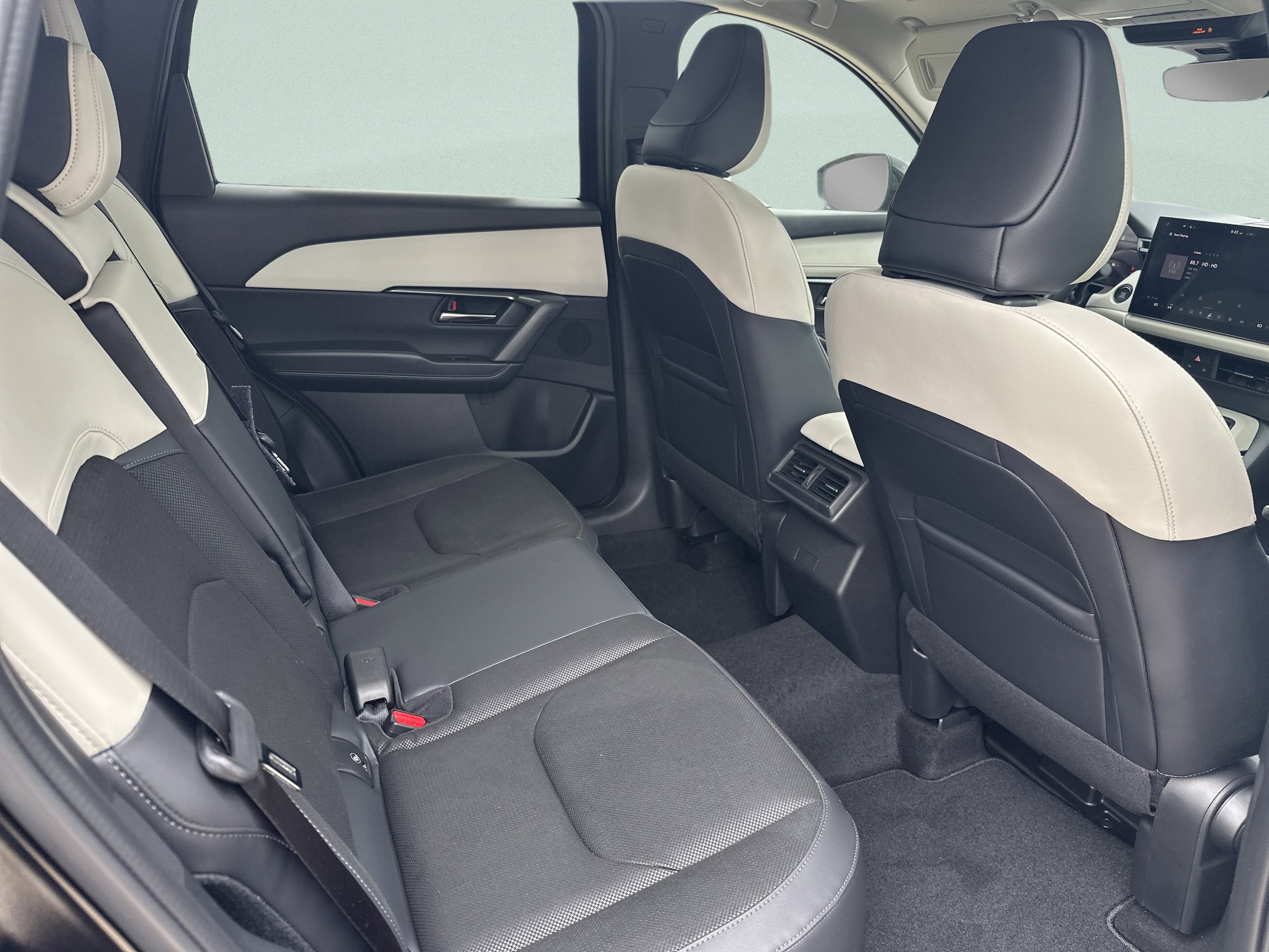 New 2026 Jet Black Mica Mazda 2.5 S Select AWD image 12