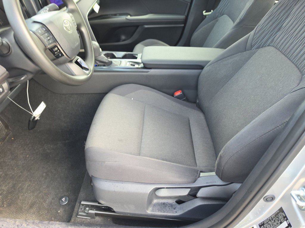 Used 2025 Silver Toyota LE image 9