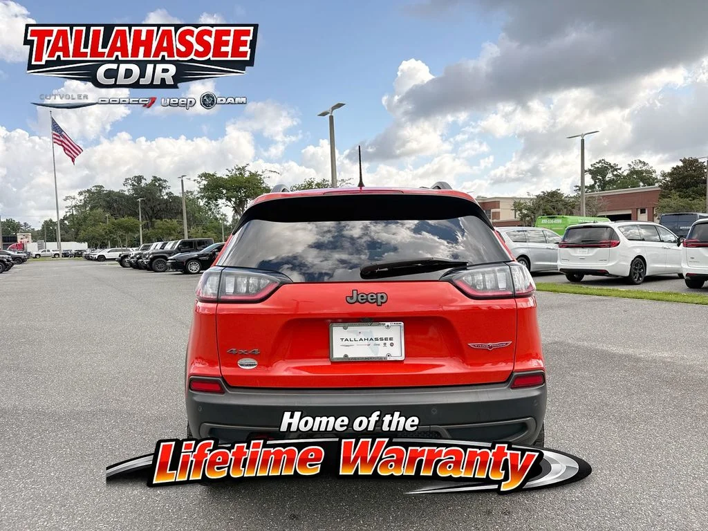Used 2021 Orange Jeep Trailhawk image 4