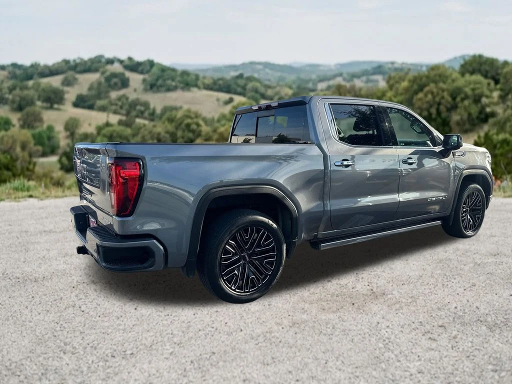 Used 2022 Gray GMC Denali image 9