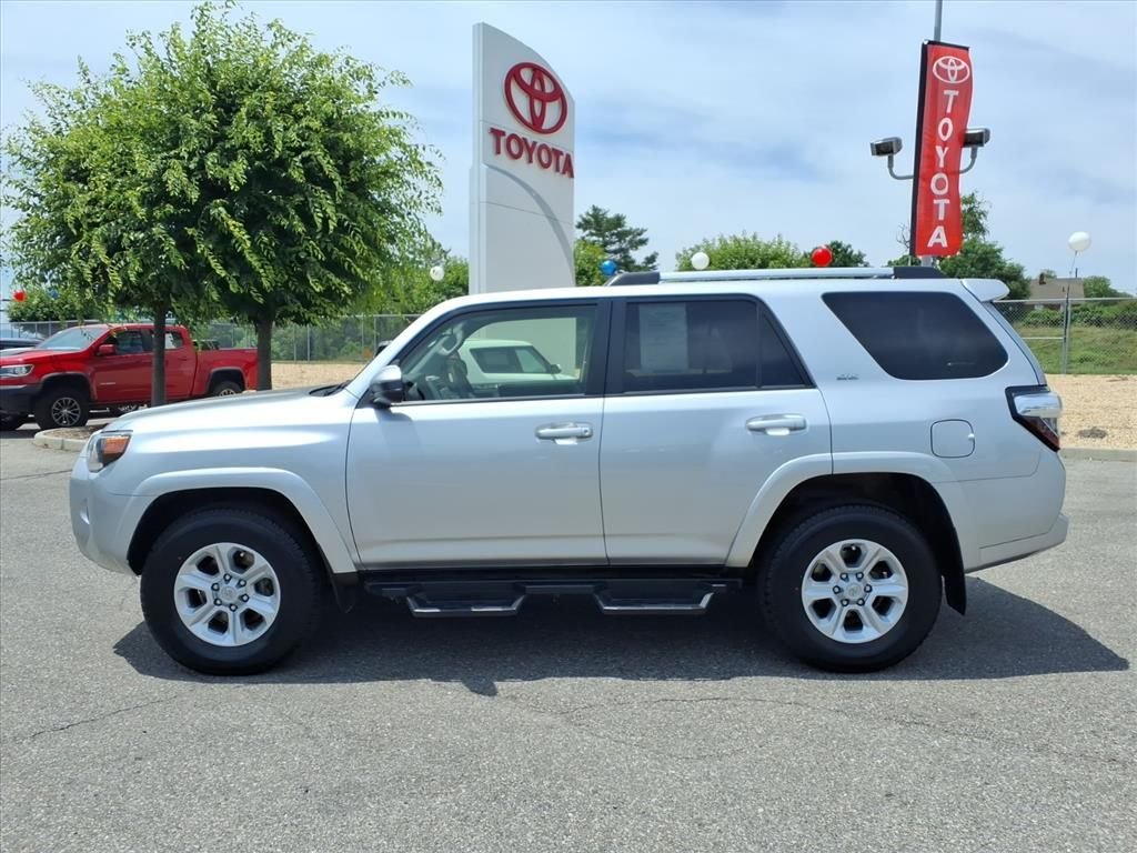 2023 Toyota 4Runner SR5 - Photo 7