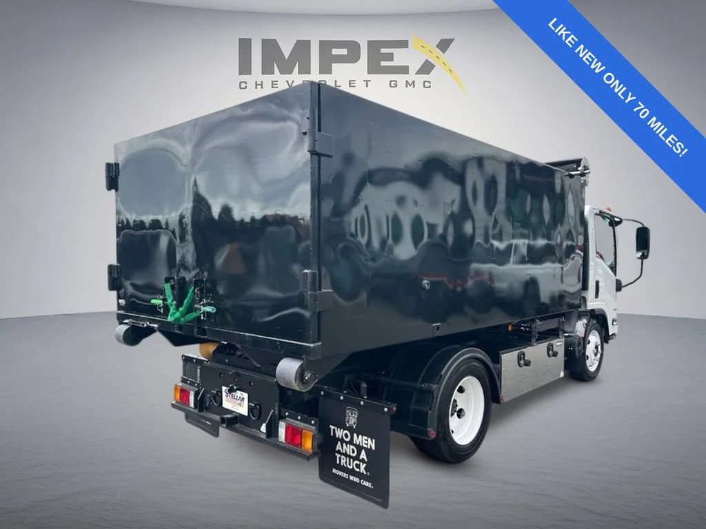 Used 2024 Arc White Chevrolet 1WT image 9