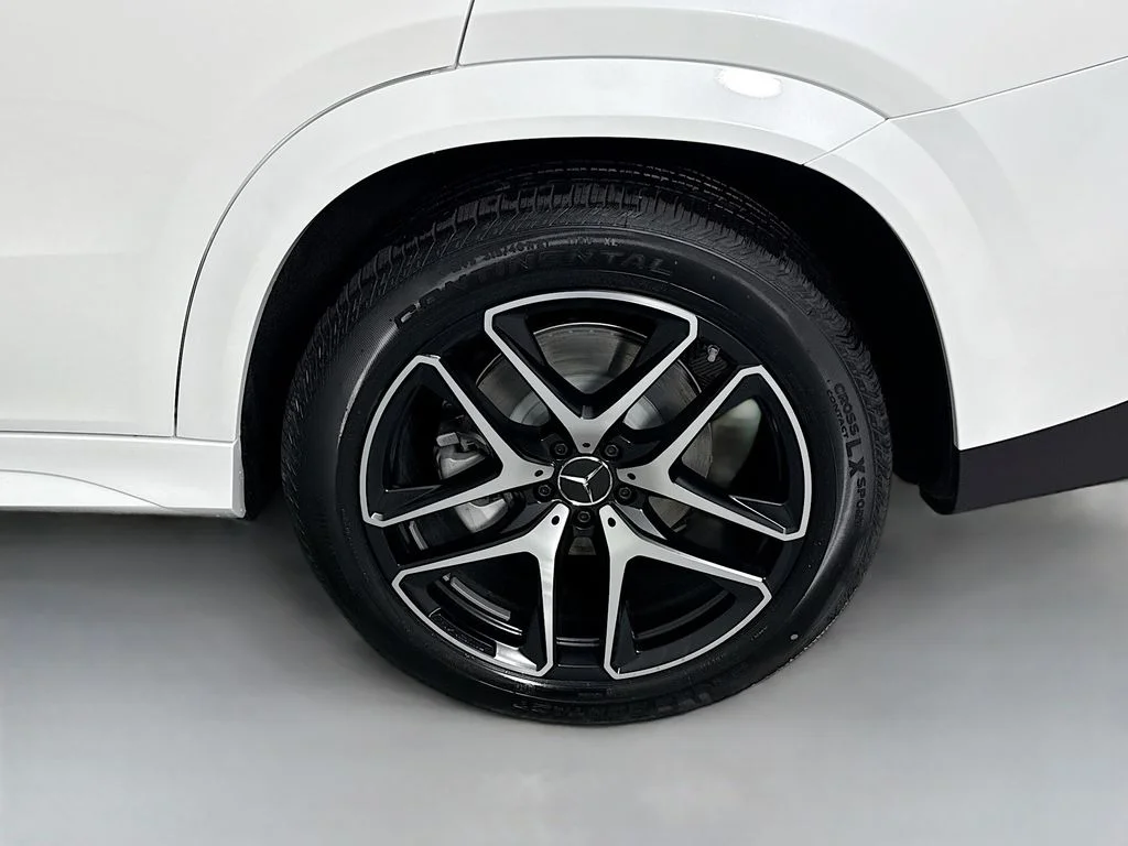 New 2026 MANUFAKTUR Moonlight White Metallic Mercedes-Benz GLE 53 AMG® image 32