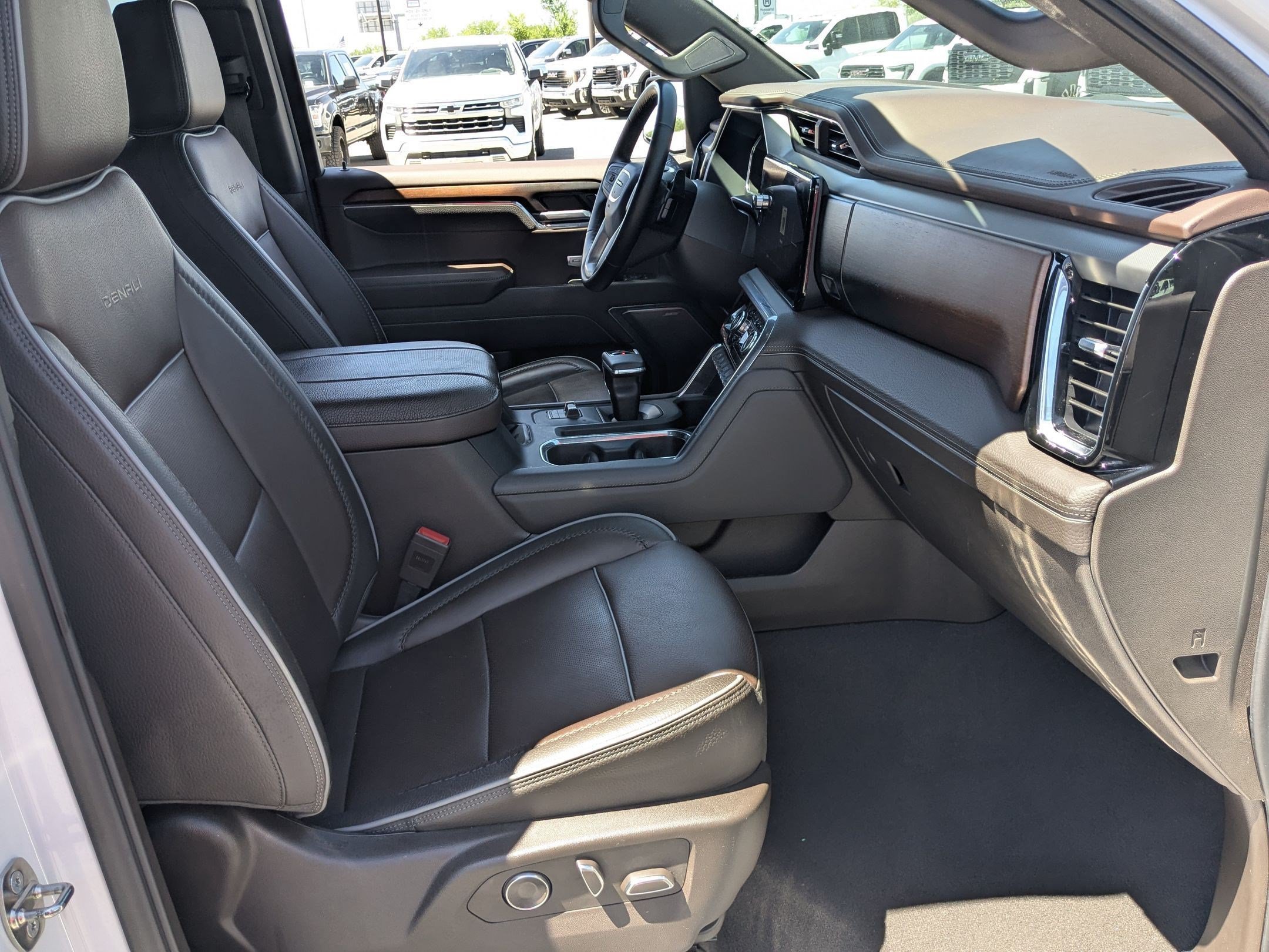 Certified Used 2024 White Frost Tricoat GMC Denali image 29