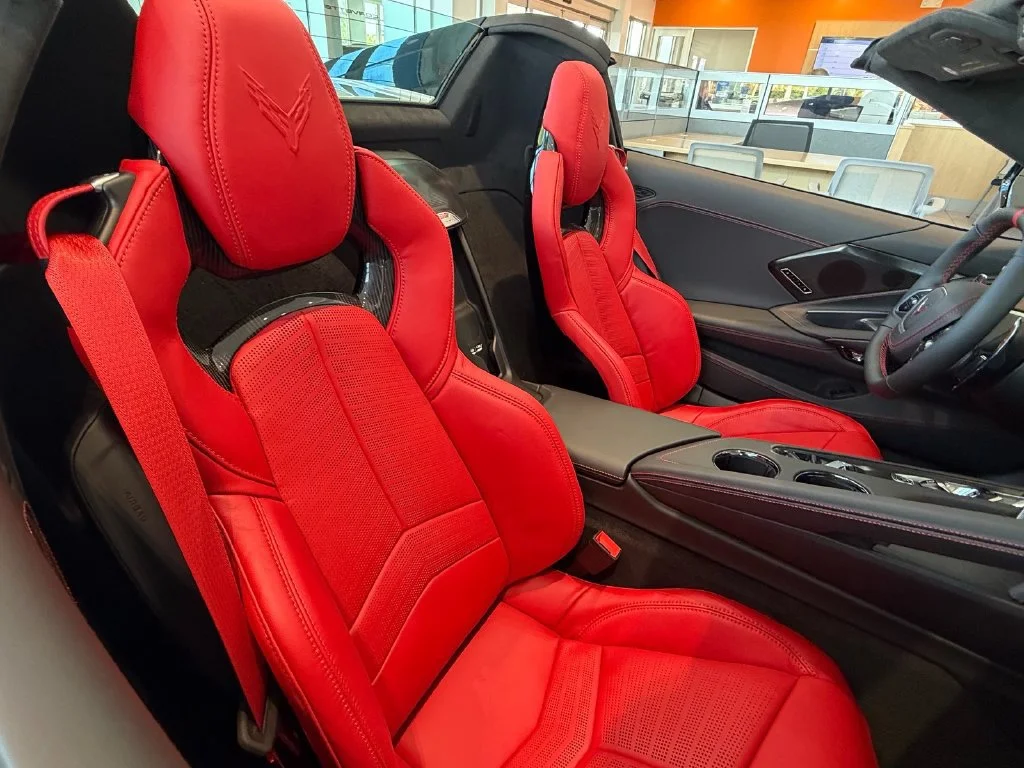 2027 Chevrolet Corvette 3LT - Photo 9