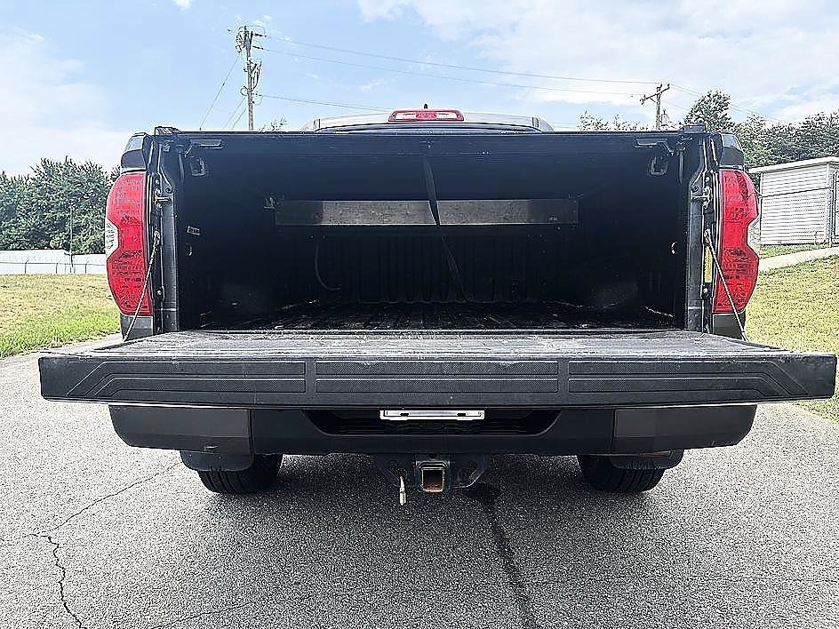 Used 2020 Magnetic Gray Metallic Toyota SR5 image 23