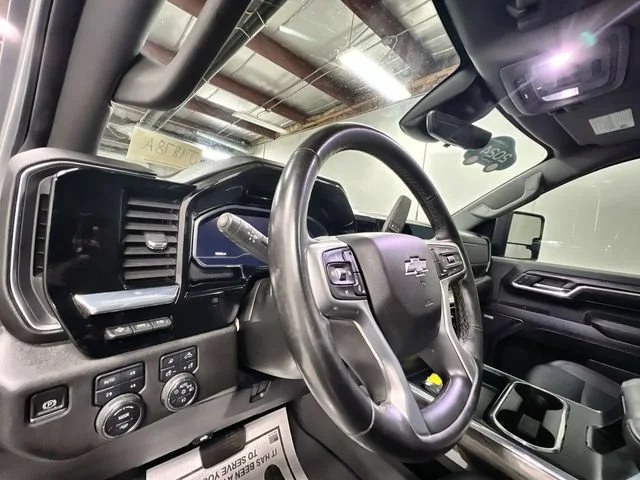 2024 Chevrolet Silverado 2500HD LTZ - Photo 10