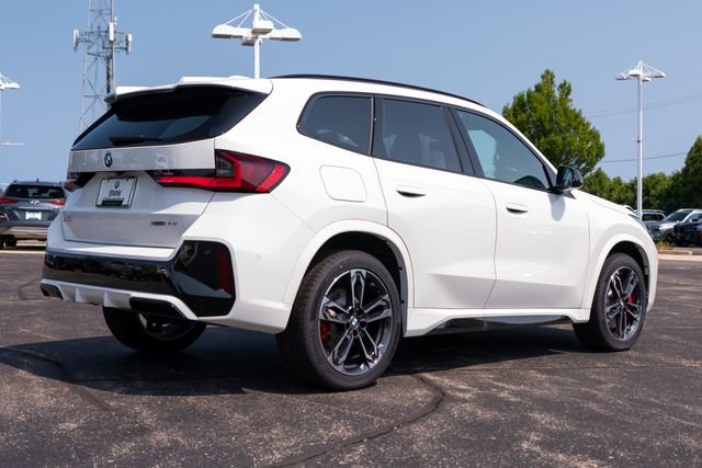 New 2026 Alpine White BMW xDrive28i image 10