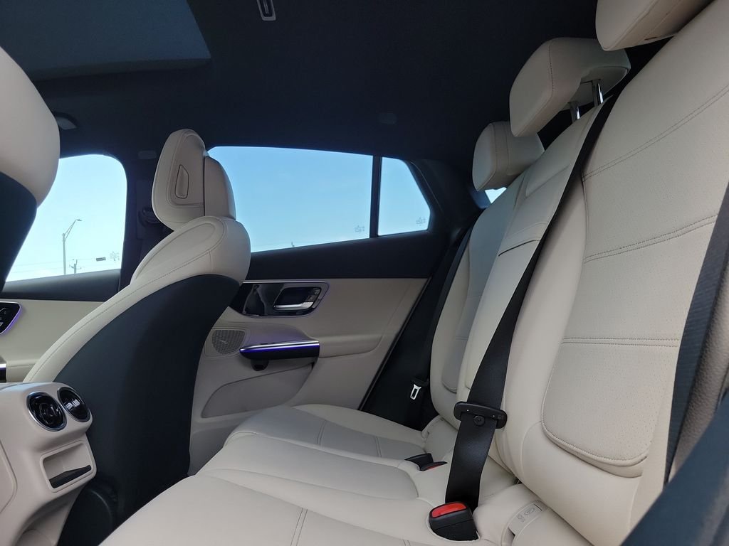 New 2027 Black Mercedes-Benz GLC 300 image 11