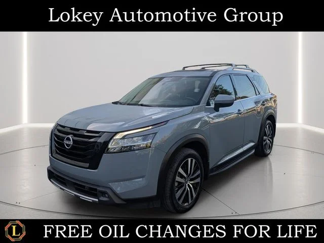 2023 Nissan Pathfinder Platinum 2WD's photo