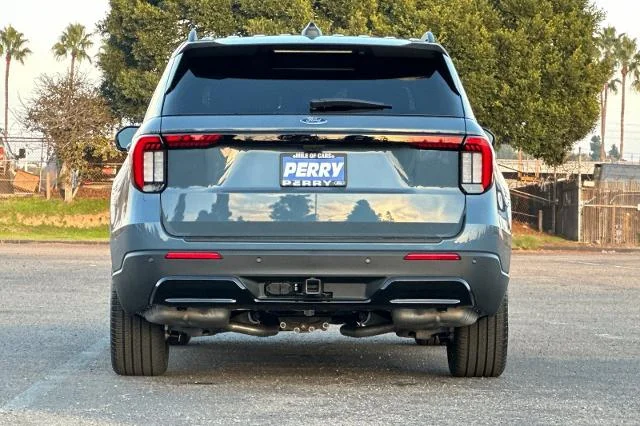 2026 Ford Explorer ST-Line - Photo 28