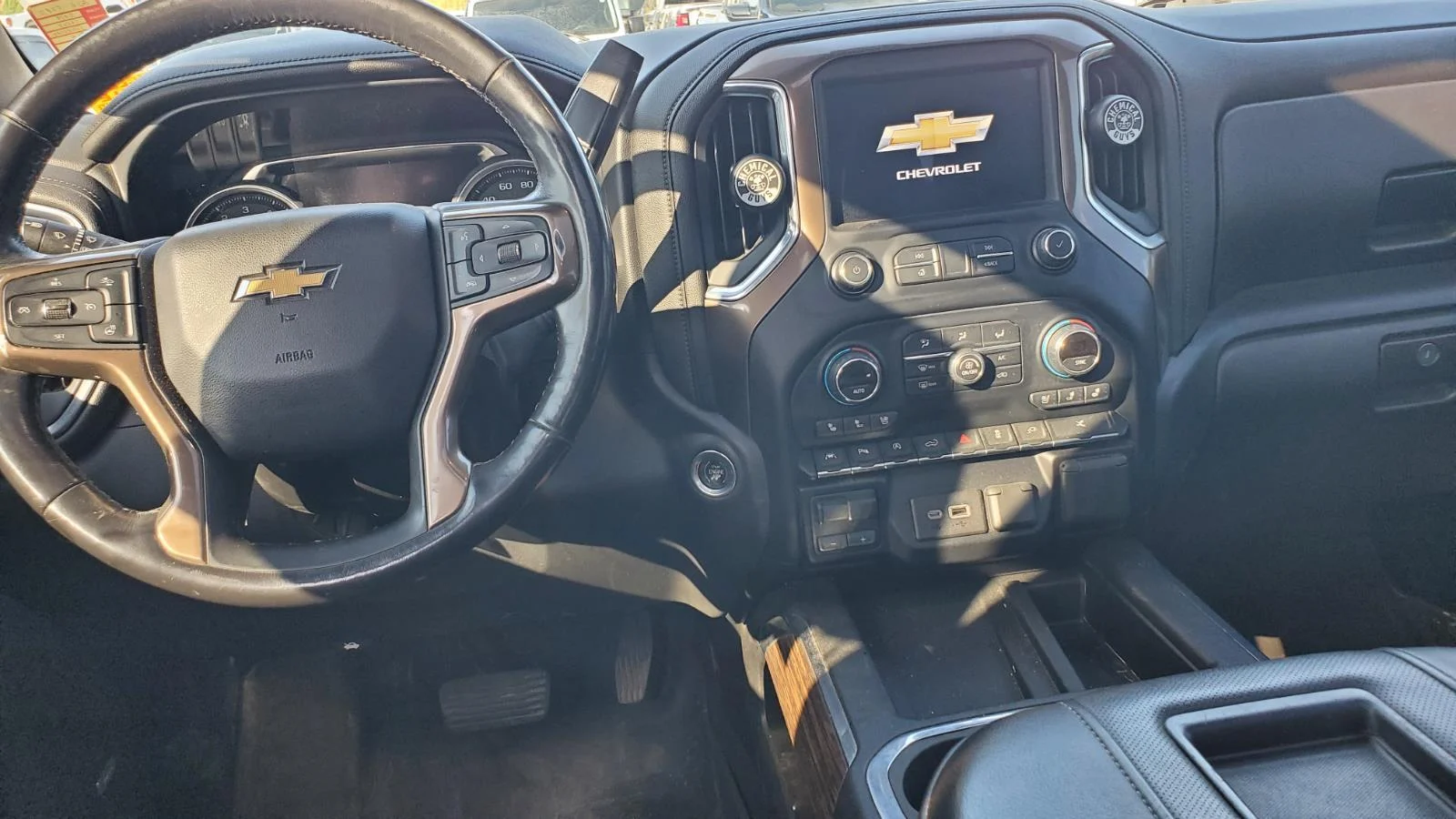 Used 2019 BLACK Chevrolet High Country image 7