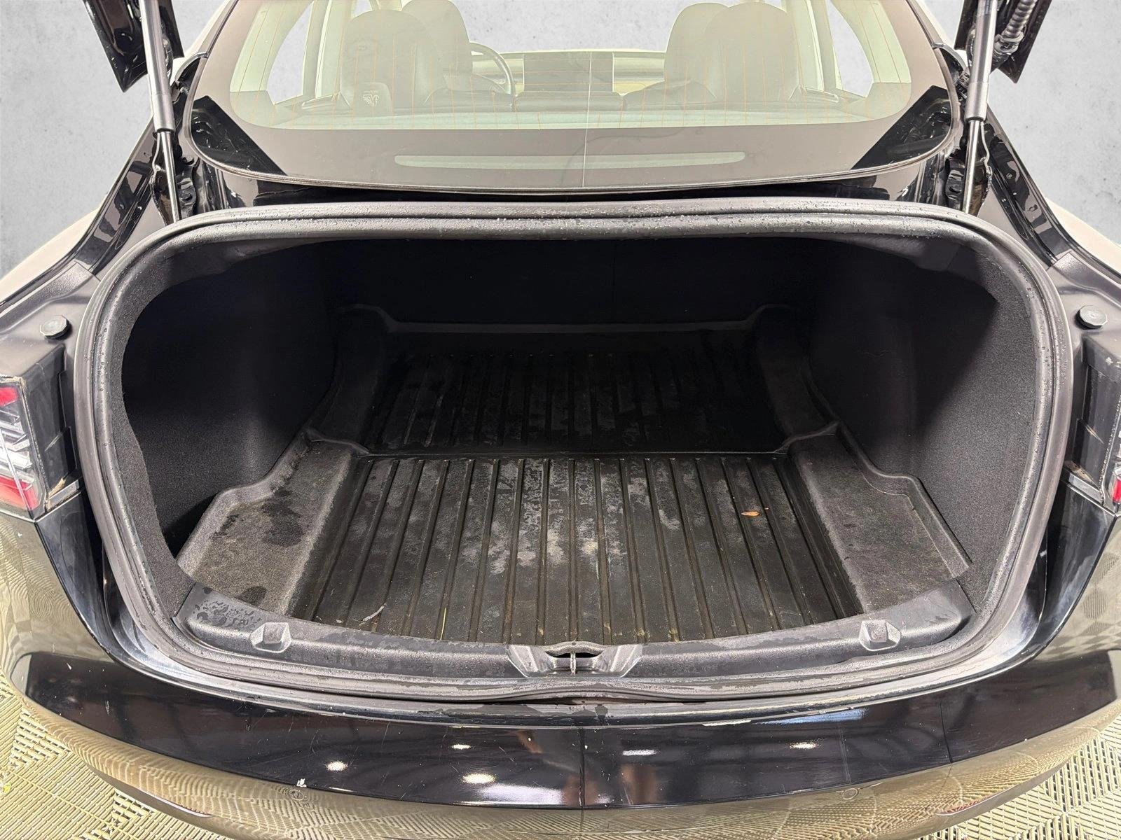 Used 2018 Black Tesla Long Range Battery image 20