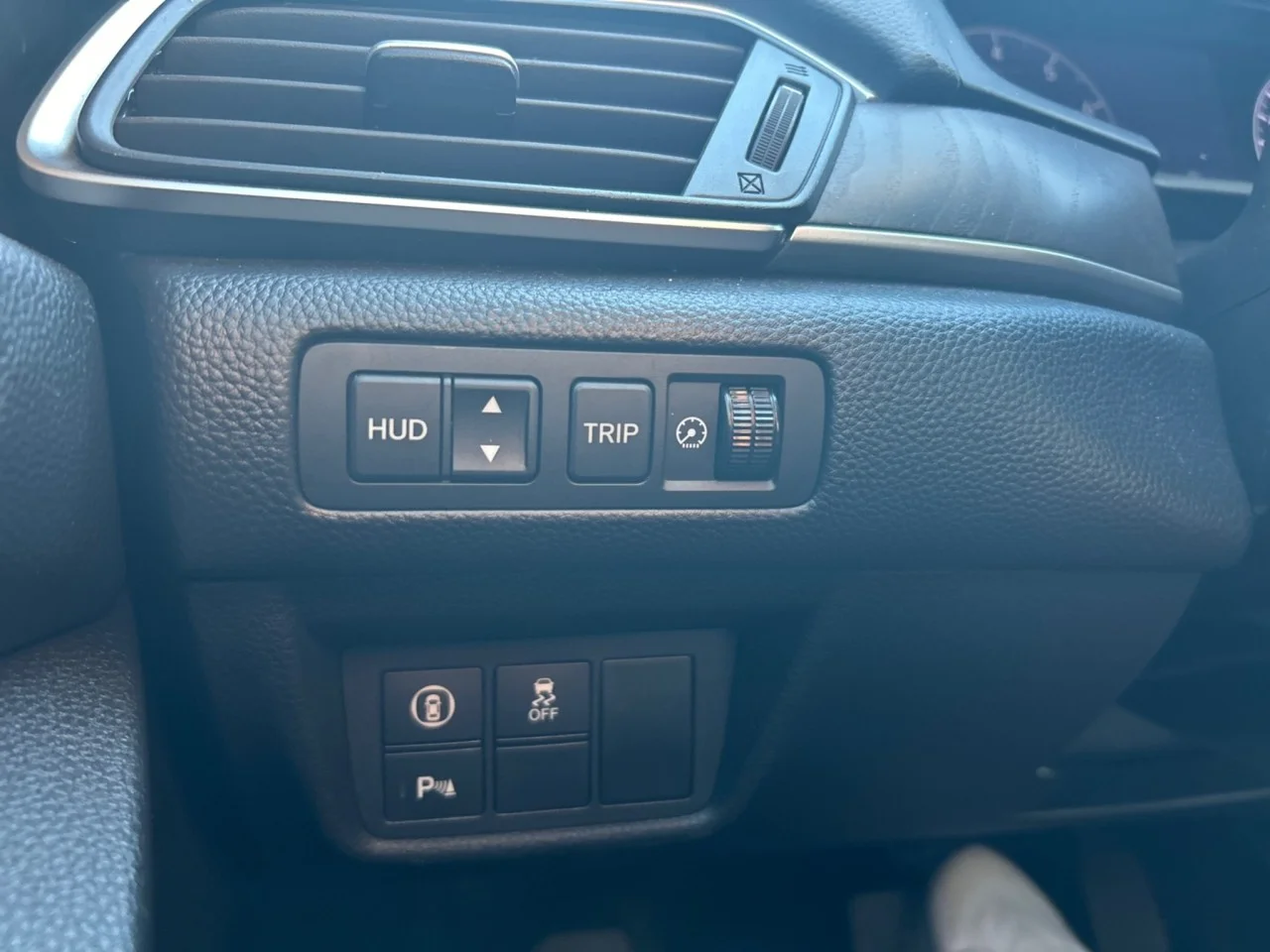 Used 2018  Honda Touring 1.5T image 14