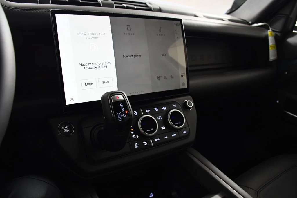 New 2026 Tasman Blue Land Rover S image 31