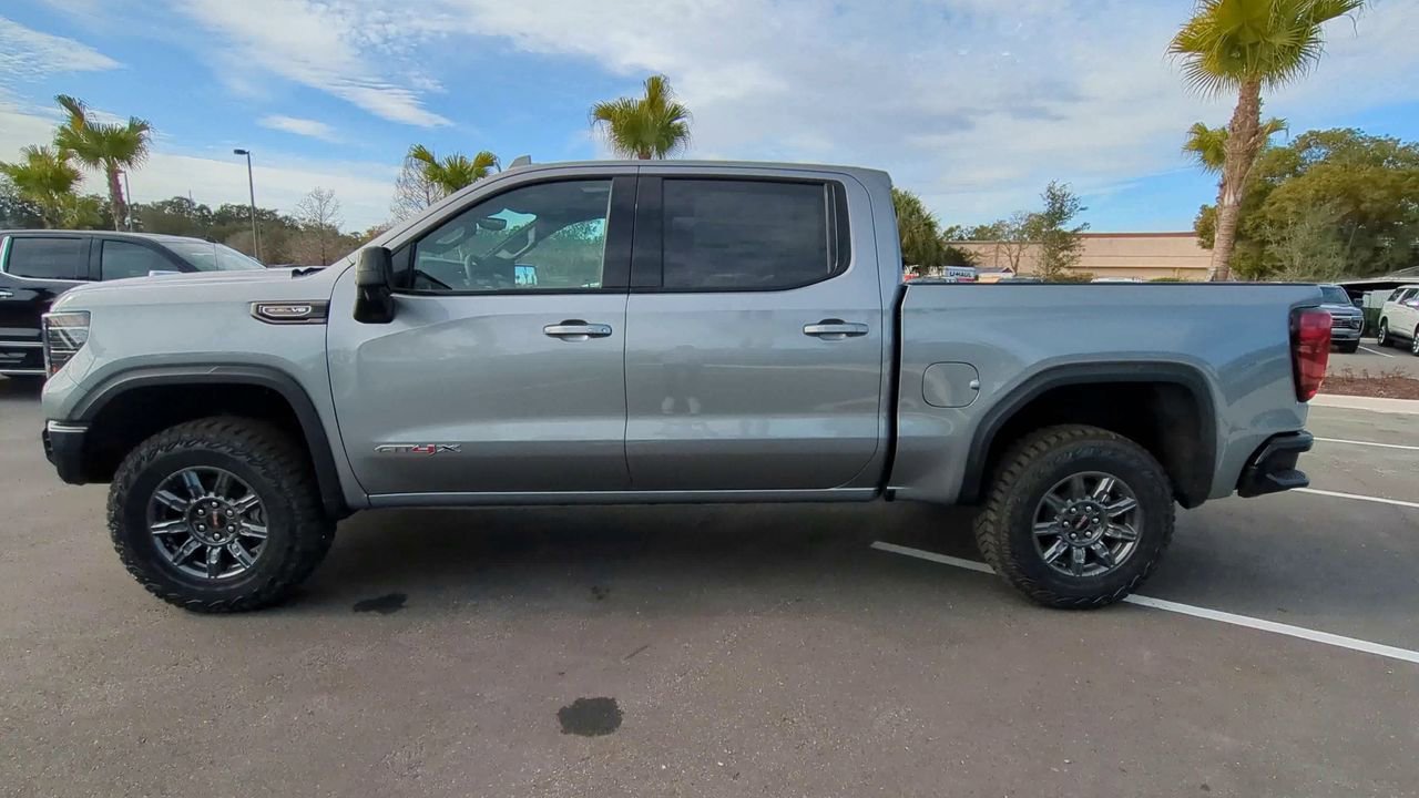 2026 GMC Sierra 1500 AT4X - Photo 5