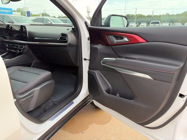 2025 Chevrolet Traverse Z71 - Photo 51