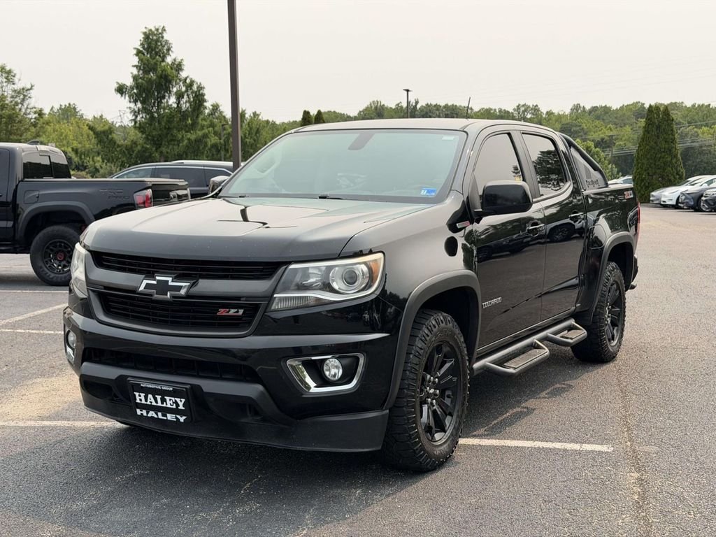 Used 2016 Black Chevrolet Z71 image 22