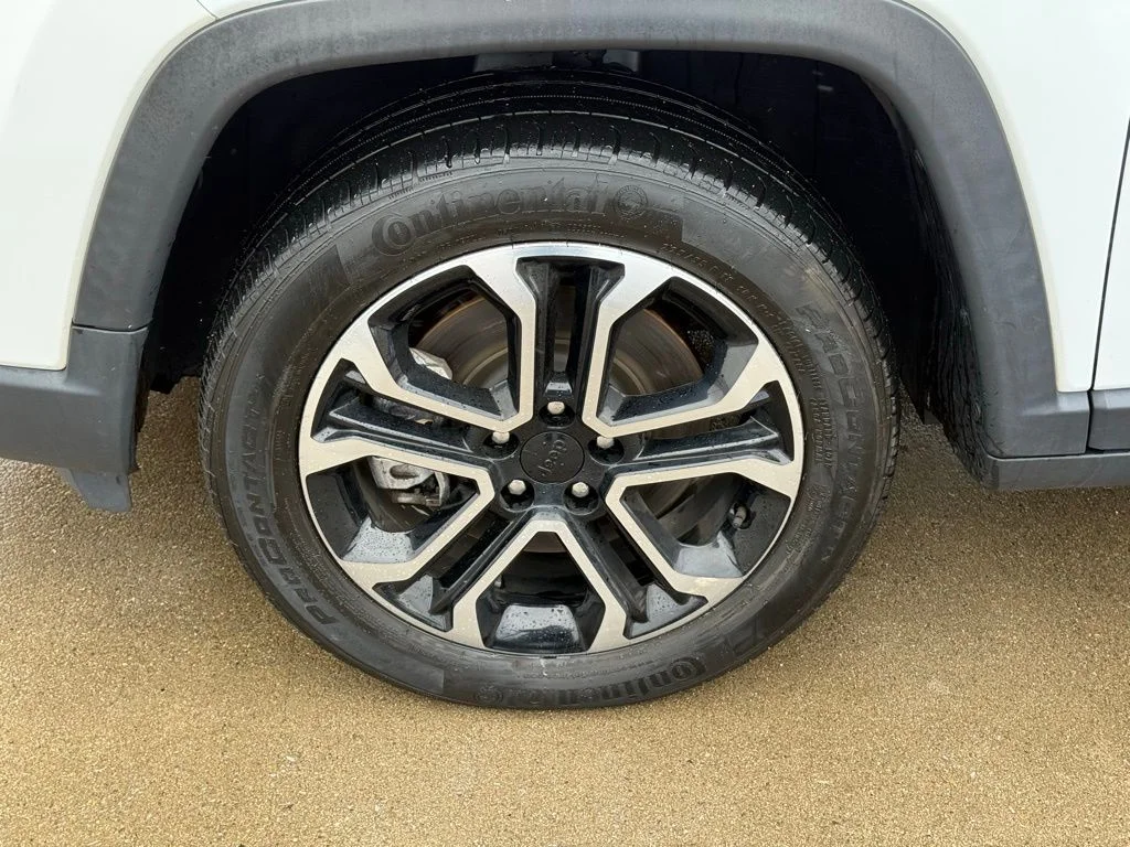Used 2023 White Jeep Limited image 12