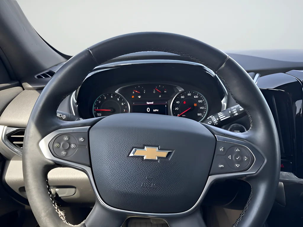 Used 2023 Gray Chevrolet LT image 13