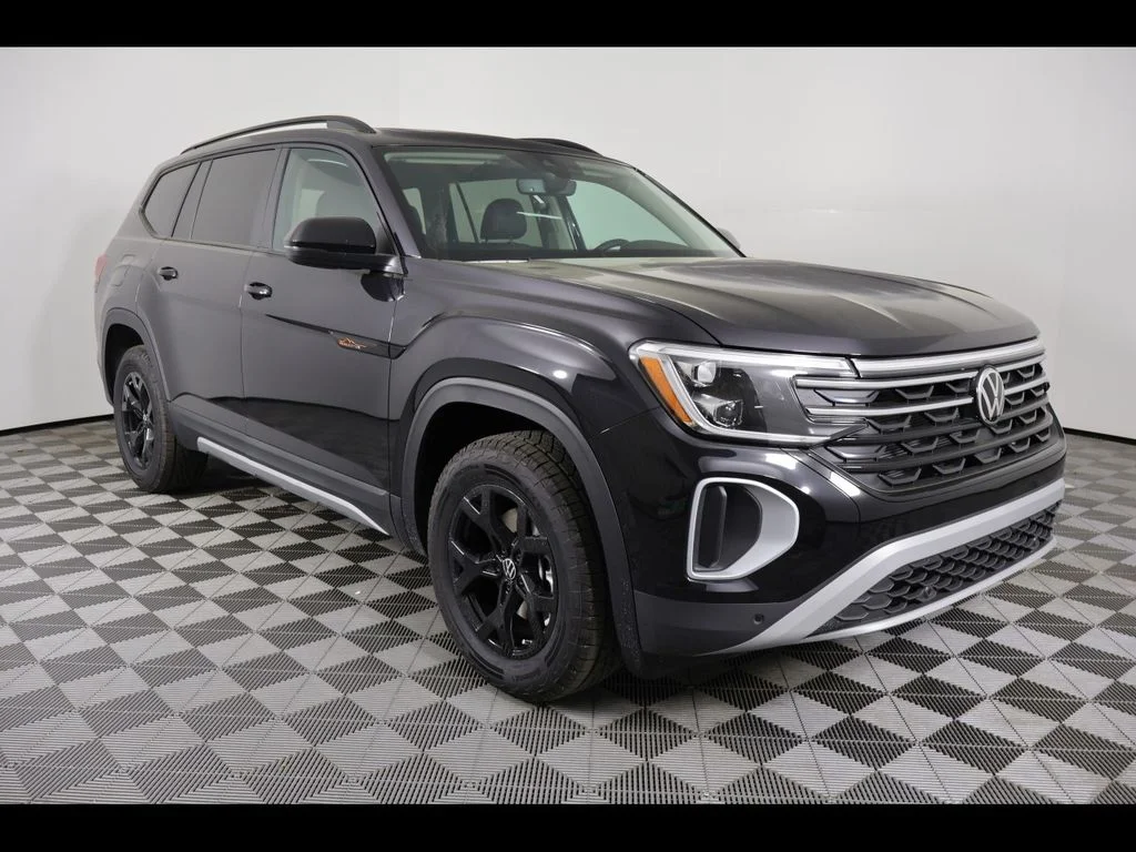 New 2026 Black Volkswagen 2.0T Peak Edition image 7