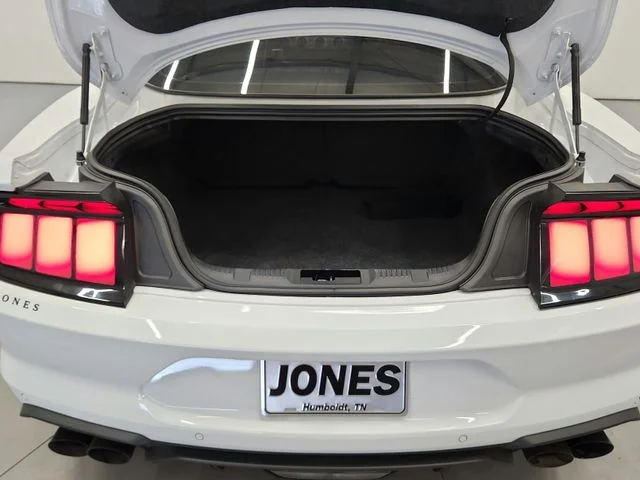 Used 2021 White Ford GT image 34