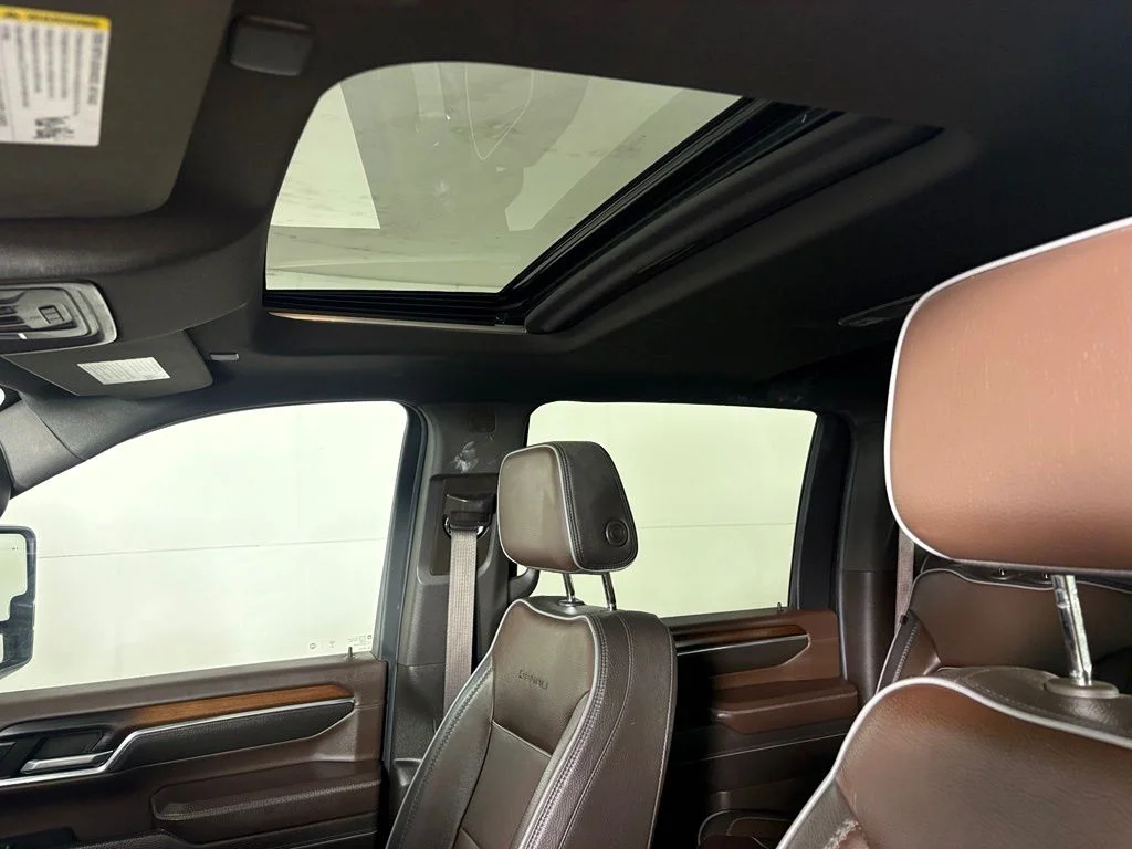 Used 2024 White GMC Denali image 43