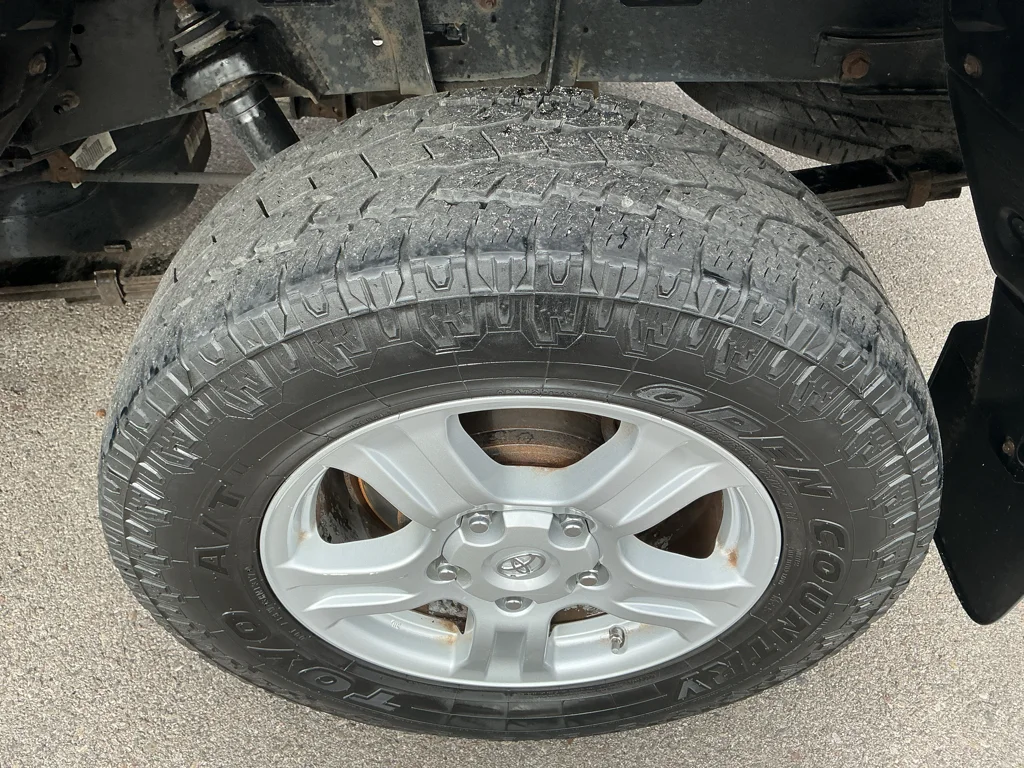 Used 2012 Magnetic Gray Metallic Toyota Grade 5.7L V8 (A6) image 9
