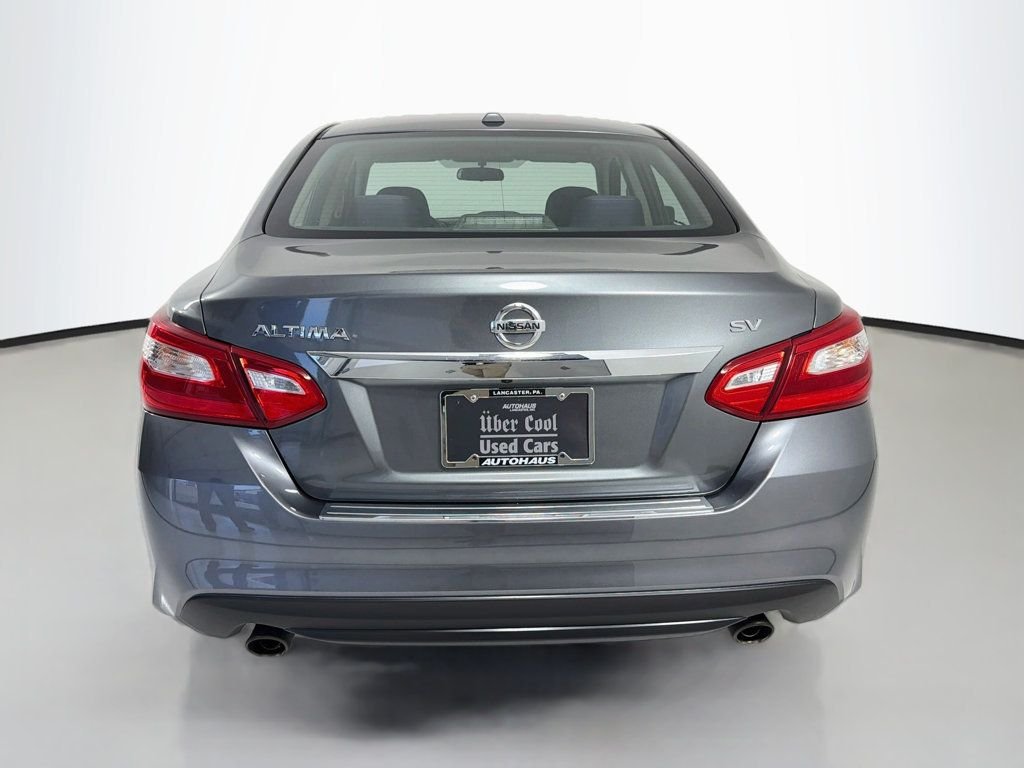 Used 2016 Gun Metallic Nissan 4dr Sedan I4 2.5 SV image 6