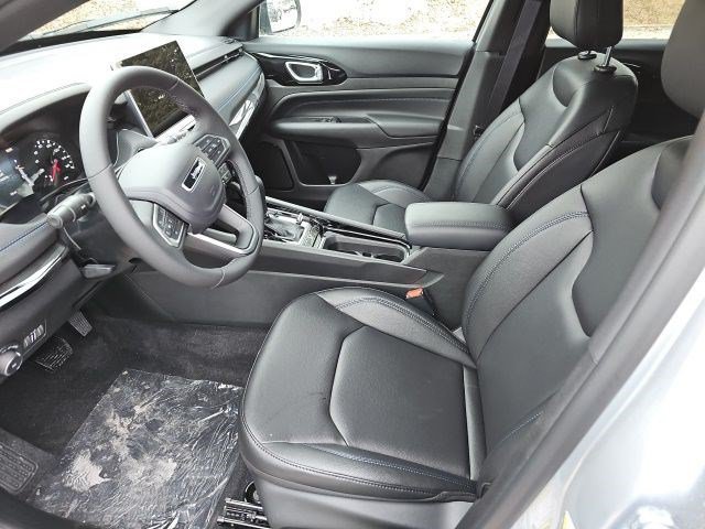 New 2026 Silver Zynith Metallic Clearcoat Jeep Limited Altitude image 18