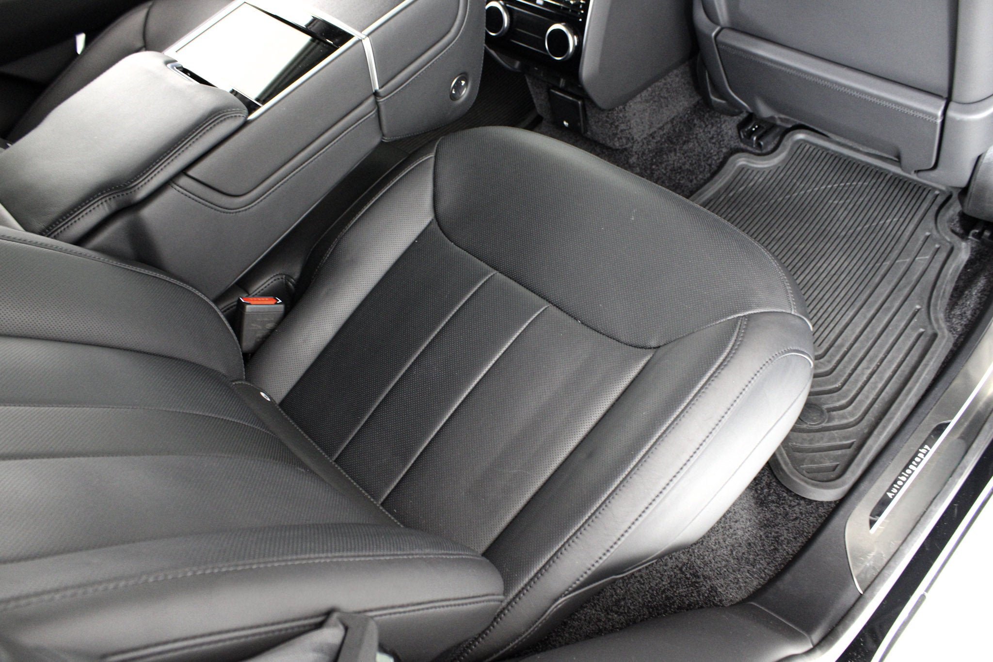 Used 2025 Black Land Rover Autobiography image 25