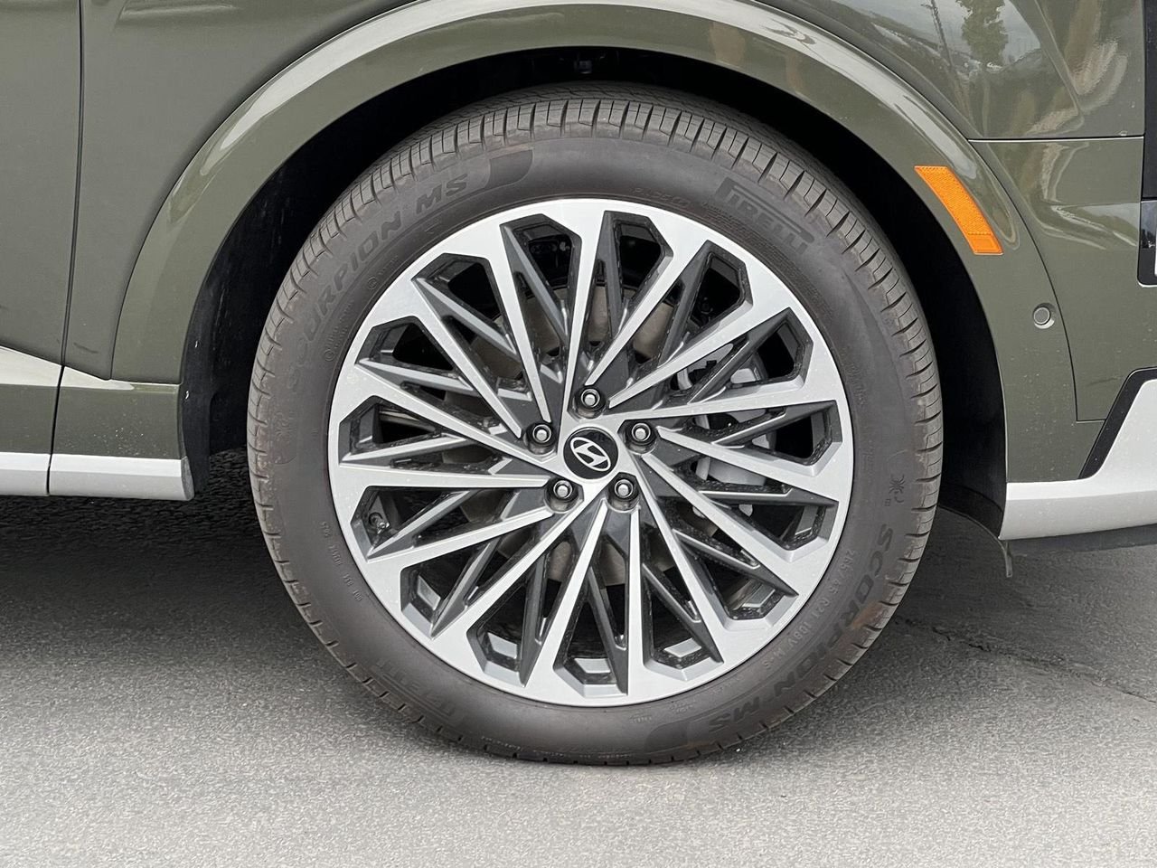 New 2026 Titan Charcoal Pearl Hyundai Calligraphy image 16
