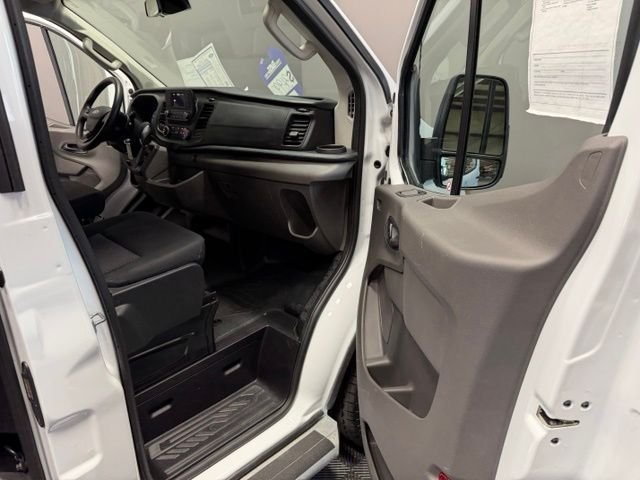 Used 2025 Oxford White Ford Base image 19