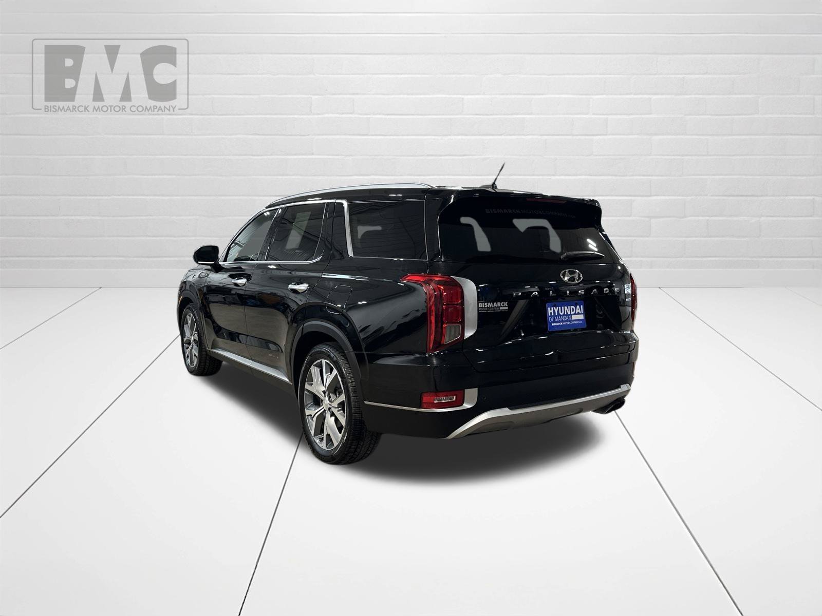 Used 2020 Black Hyundai SEL image 4